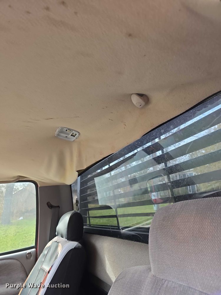 image for item FI0636 1996 Dodge Ram 1500 pickup truck