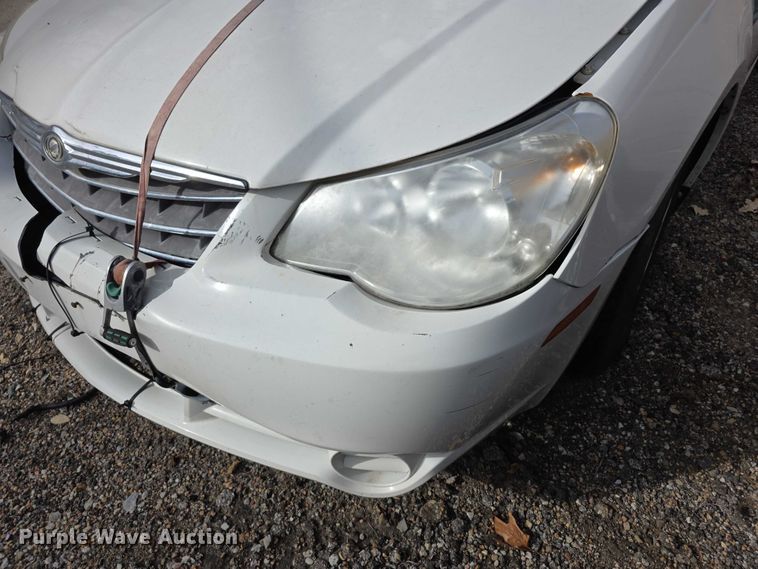 image for item FI0637 2010 Chrysler Sebring 