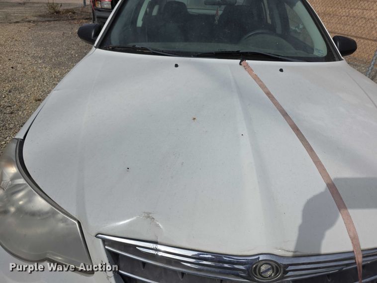 image for item FI0637 2010 Chrysler Sebring 