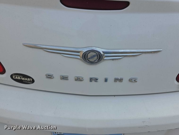 image for item FI0637 2010 Chrysler Sebring 