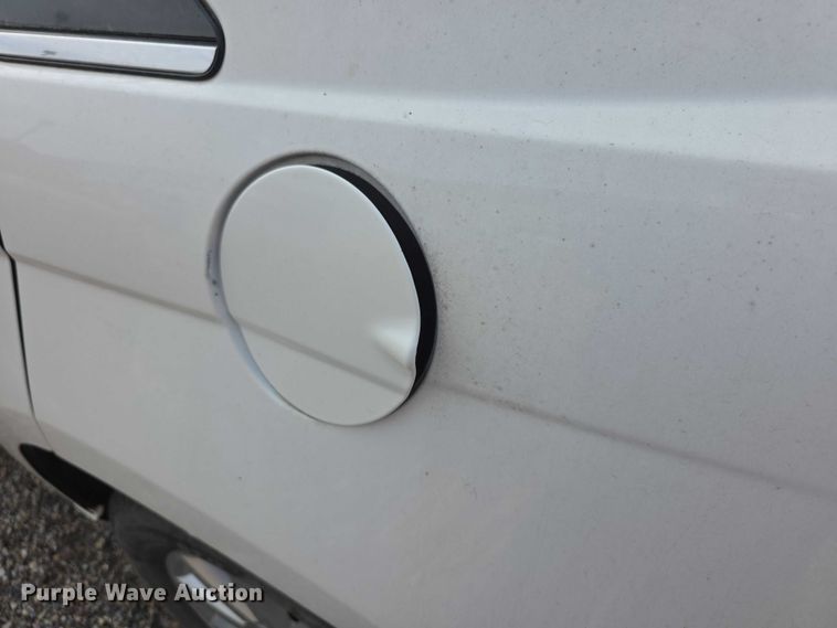 image for item FI0637 2010 Chrysler Sebring 