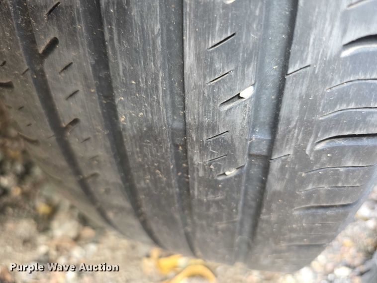 image for item FI0637 2010 Chrysler Sebring 