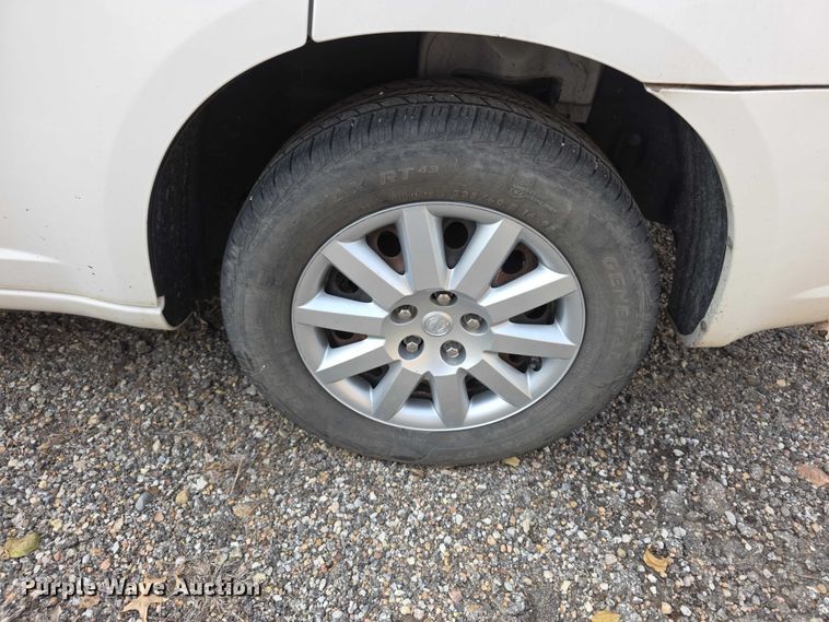 image for item FI0637 2010 Chrysler Sebring 