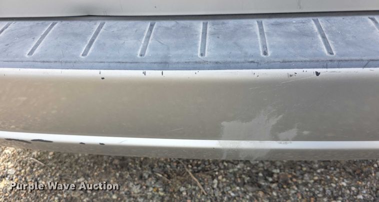 image for item FI0639 2004 Toyota Sienna LE van