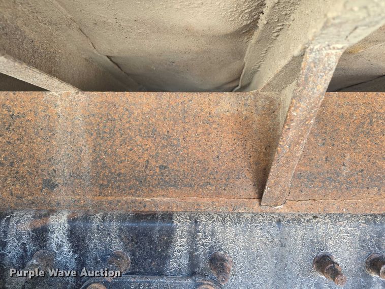 image for item FI0712 2006 IH 7600 dump truck