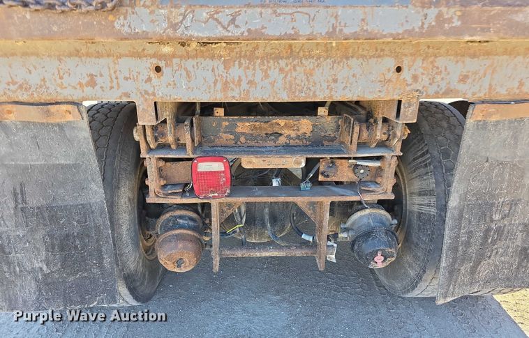 image for item FI0712 2006 IH 7600 dump truck