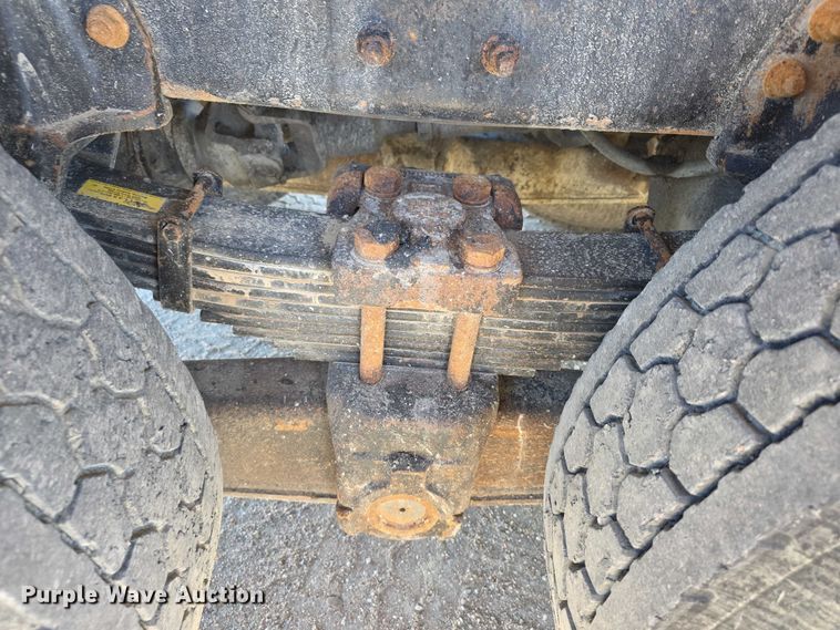 image for item FI0712 2006 IH 7600 dump truck