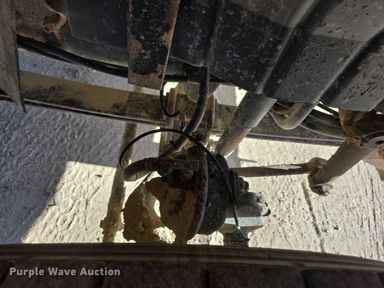 image for item FI0712 2006 IH 7600 dump truck