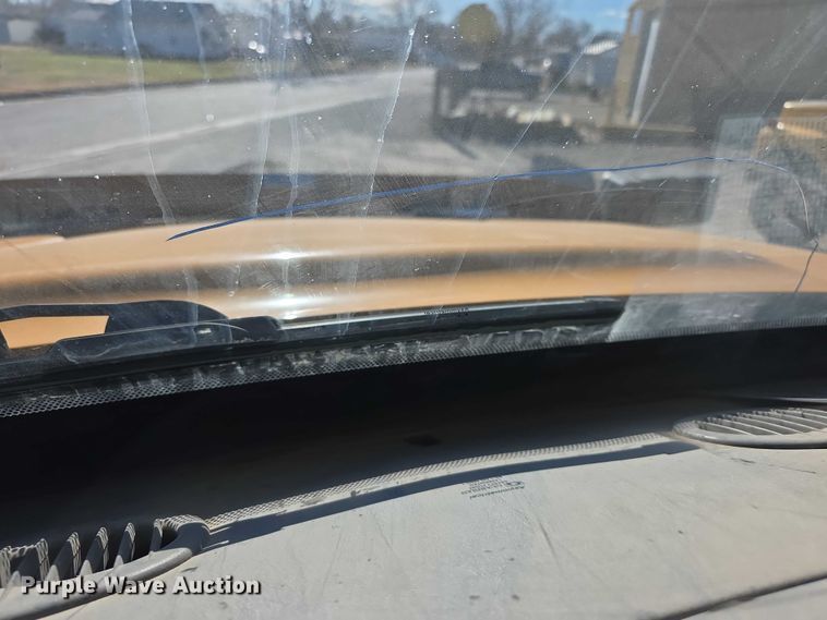 image for item FI0712 2006 IH 7600 dump truck