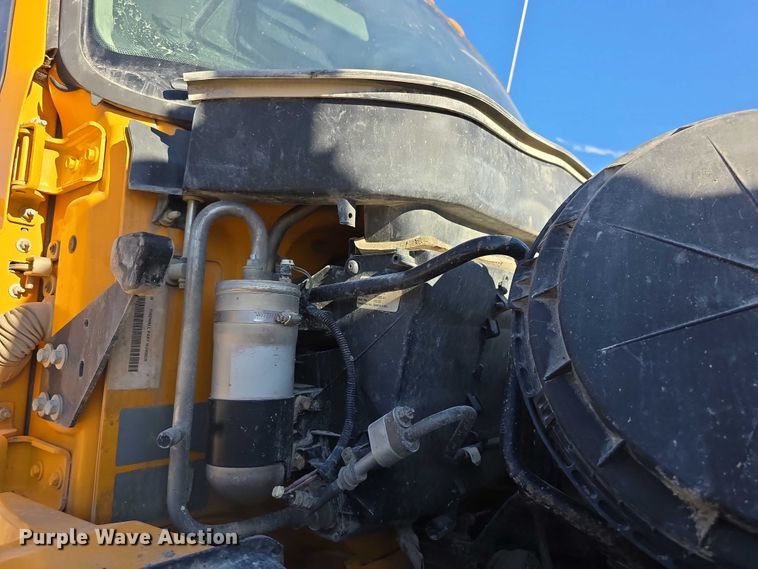 image for item FI0712 2006 IH 7600 dump truck