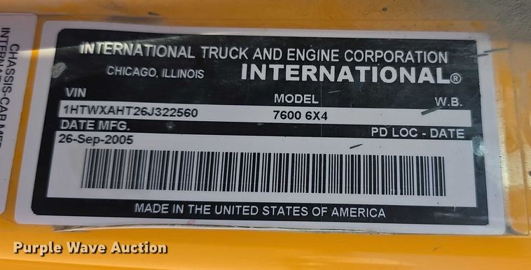 image for item FI0712 2006 IH 7600 dump truck