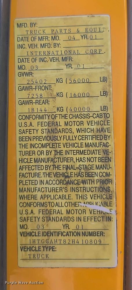 image for item FI0713 2002 International 2574 dump truck