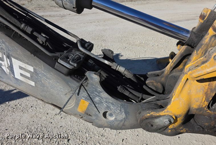 image for item FI0715 2019 John deere 310L backhoe