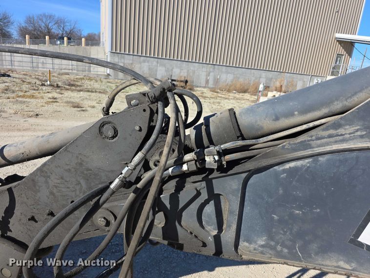 image for item FI0715 2019 John deere 310L backhoe