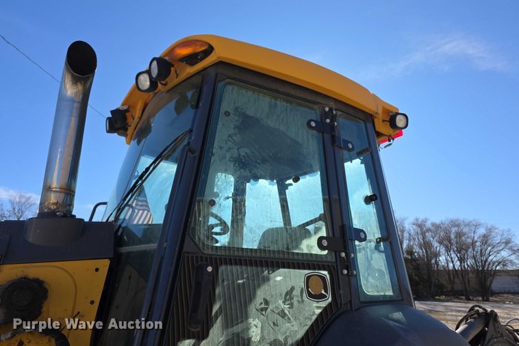 image for item FI0715 2019 John deere 310L backhoe