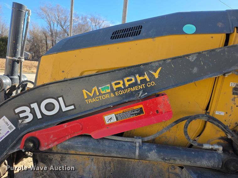 image for item FI0715 2019 John deere 310L backhoe