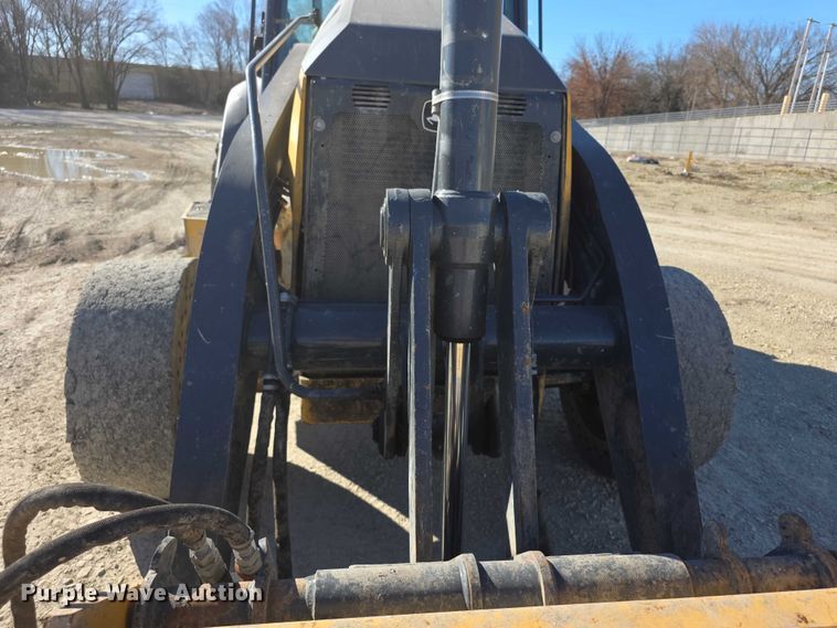 image for item FI0715 2019 John deere 310L backhoe