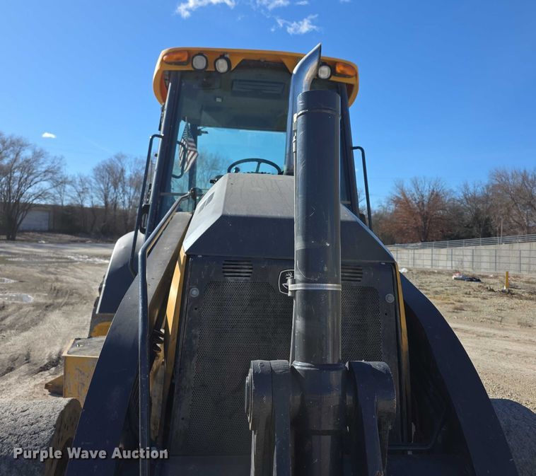 image for item FI0715 2019 John deere 310L backhoe
