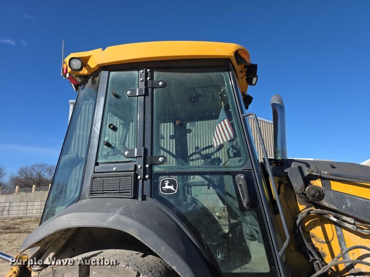 image for item FI0715 2019 John deere 310L backhoe