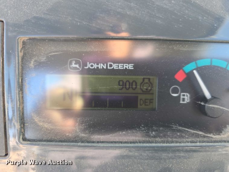 image for item FI0715 2019 John deere 310L backhoe