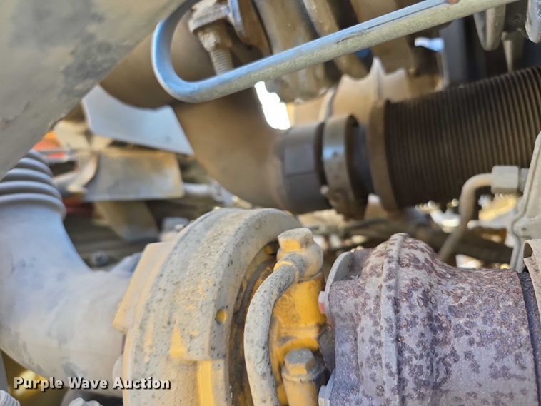 image for item FI0715 2019 John deere 310L backhoe