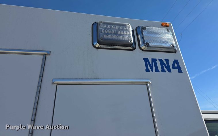 image for item FI0716 2016 Chevrolet Express 4500 ambulance