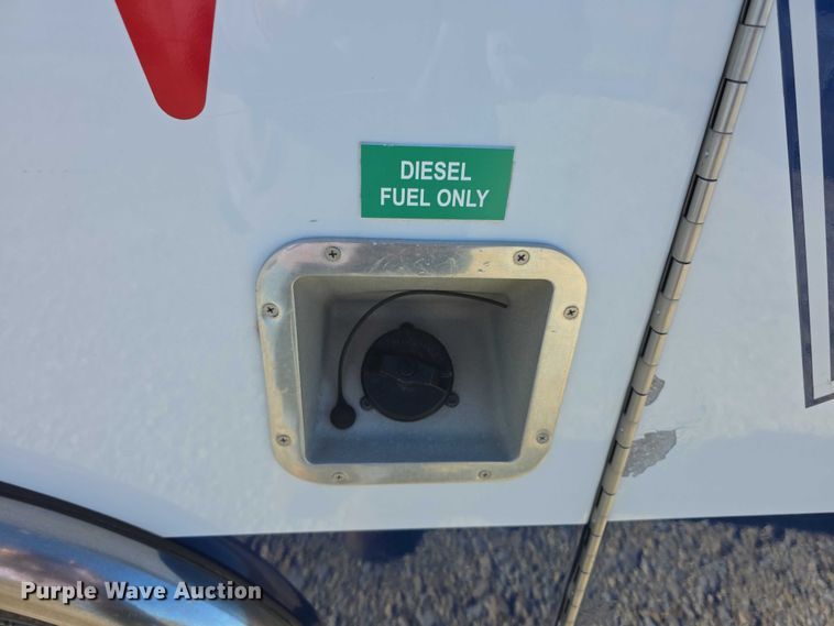 image for item FI0716 2016 Chevrolet Express 4500 ambulance