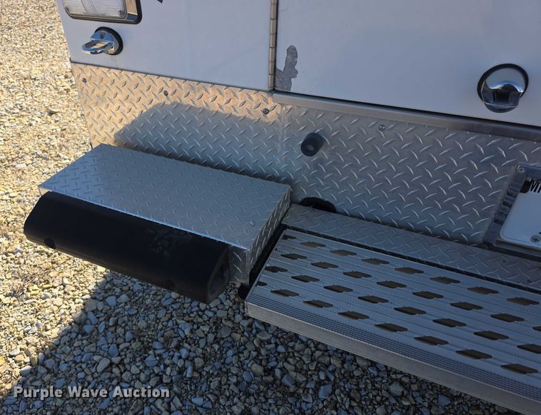 image for item FI0716 2016 Chevrolet Express 4500 ambulance