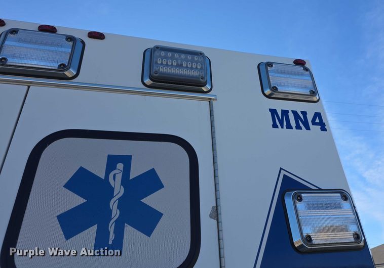 image for item FI0716 2016 Chevrolet Express 4500 ambulance