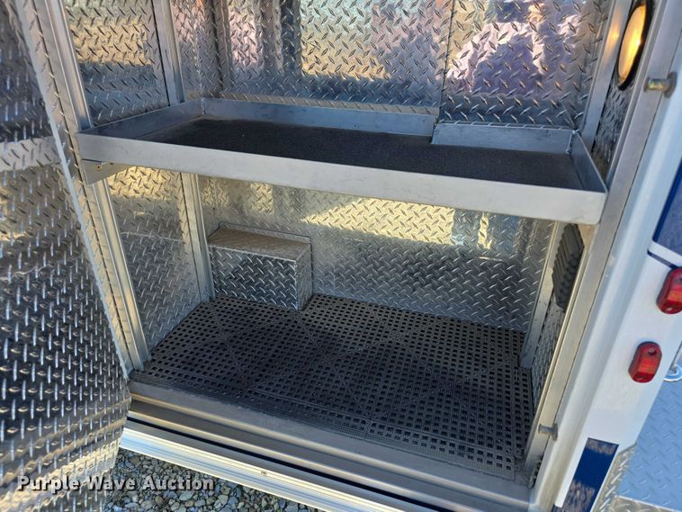 image for item FI0716 2016 Chevrolet Express 4500 ambulance