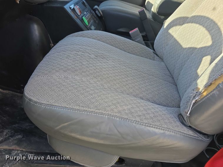 image for item FI0716 2016 Chevrolet Express 4500 ambulance