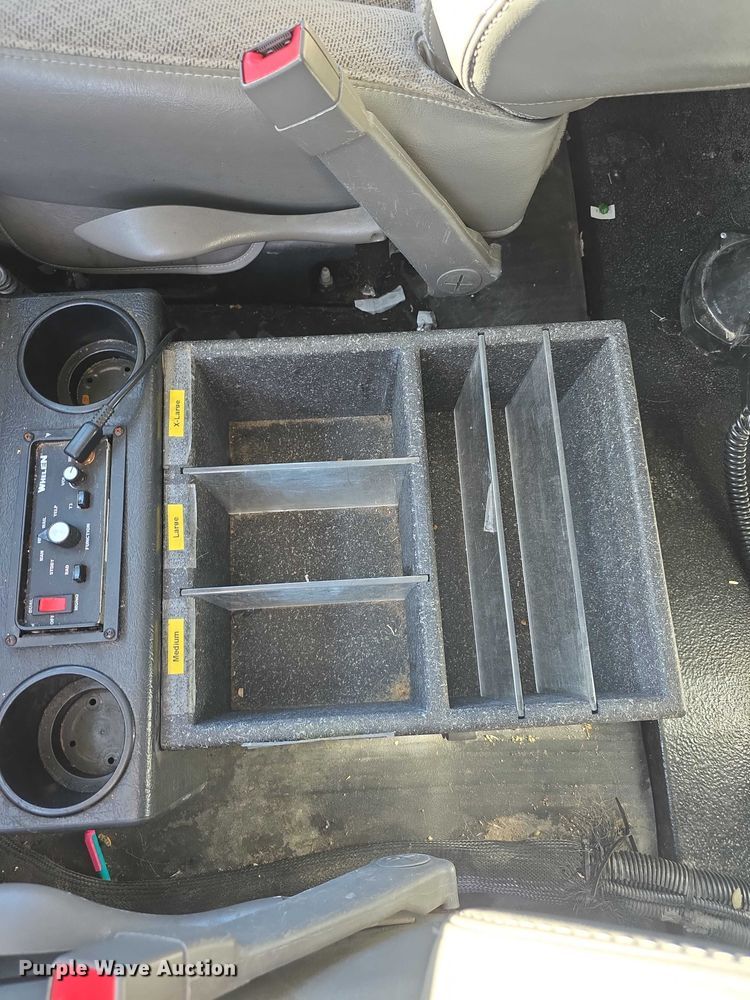 image for item FI0716 2016 Chevrolet Express 4500 ambulance