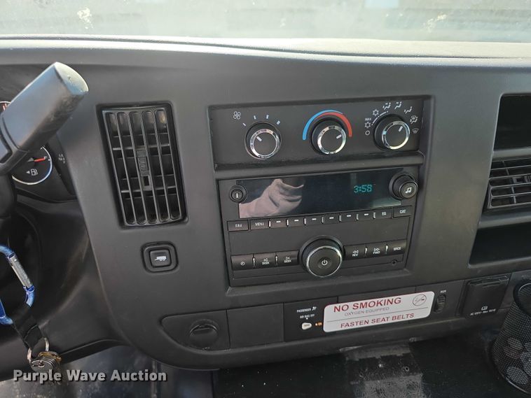 image for item FI0716 2016 Chevrolet Express 4500 ambulance