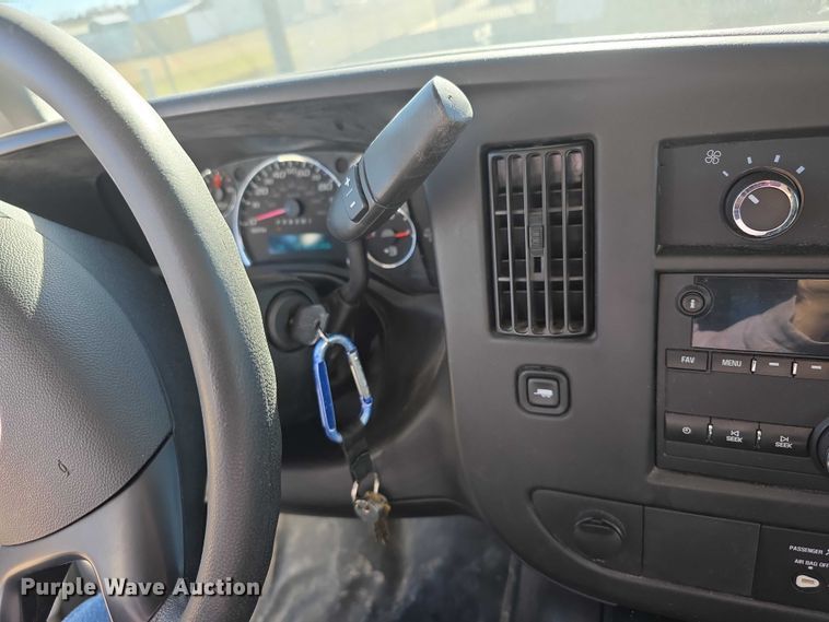 image for item FI0716 2016 Chevrolet Express 4500 ambulance