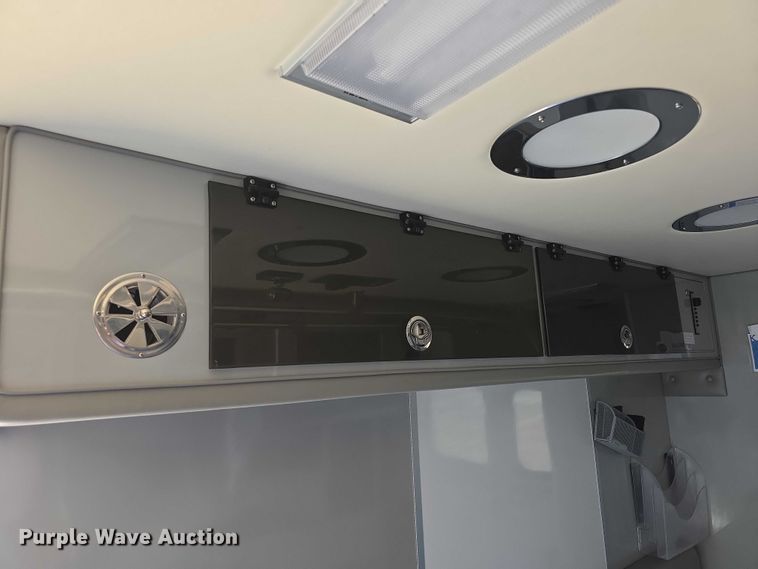 image for item FI0716 2016 Chevrolet Express 4500 ambulance