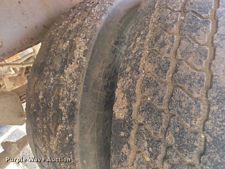 image for item FI0717 2015 Peerless 45SWO walking floor trailer