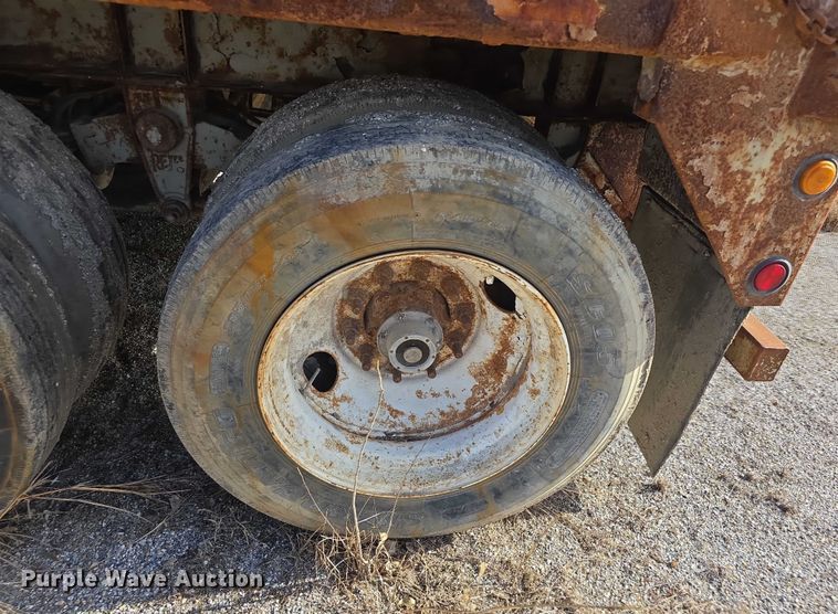 image for item FI0718 2014 Peerless SWO45100 walking floor trailer