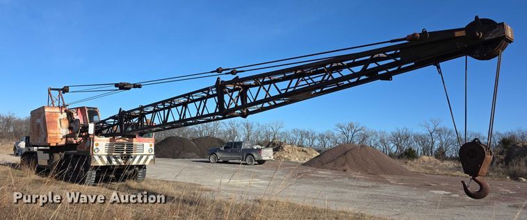 image for item FI0719 1965 Link Belt FMC TC108B crane