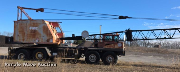 image for item FI0719 1965 Link Belt FMC TC108B crane