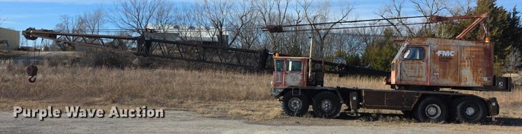 image for item FI0719 1965 Link Belt FMC TC108B crane