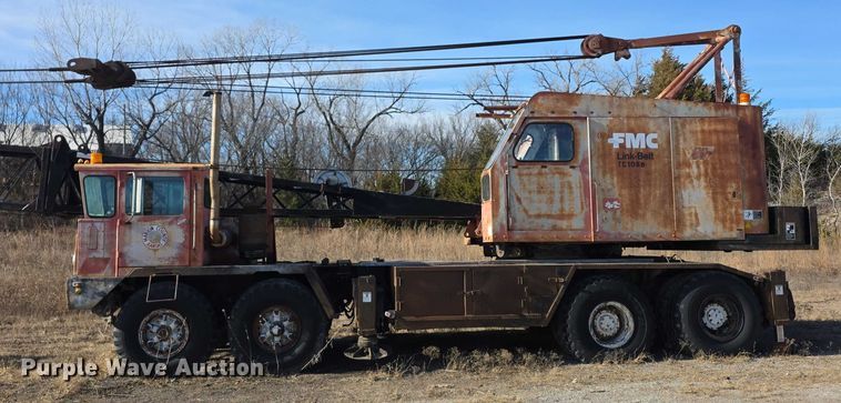 image for item FI0719 1965 Link Belt FMC TC108B crane