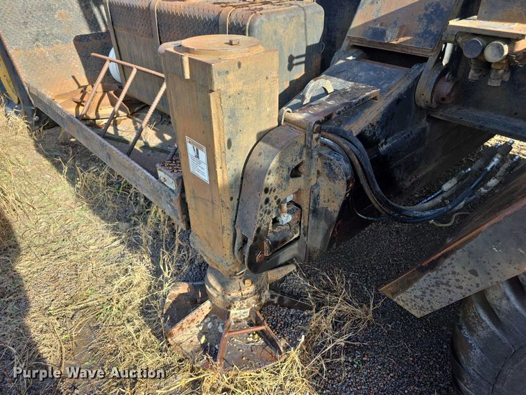 image for item FI0719 1965 Link Belt FMC TC108B crane