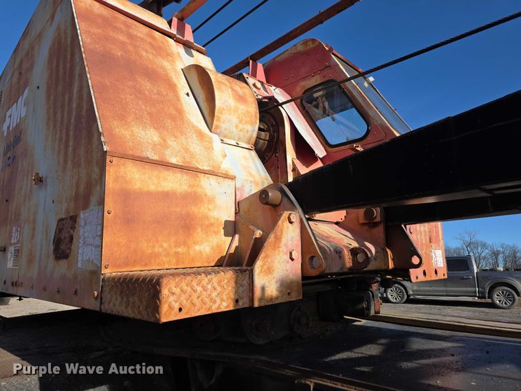 image for item FI0719 1965 Link Belt FMC TC108B crane