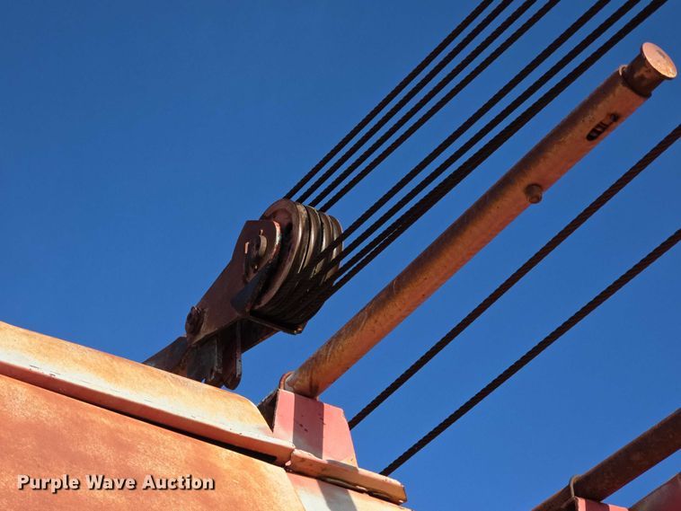 image for item FI0719 1965 Link Belt FMC TC108B crane