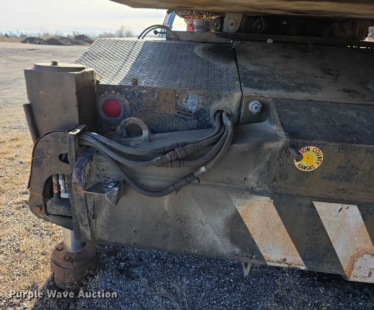 image for item FI0719 1965 Link Belt FMC TC108B crane