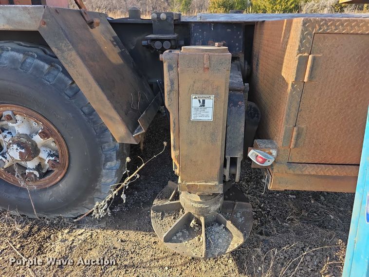 image for item FI0719 1965 Link Belt FMC TC108B crane