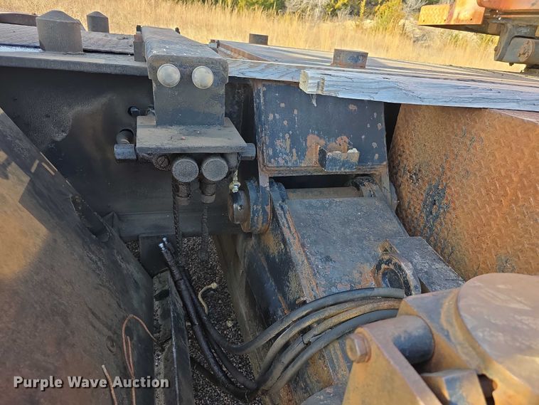 image for item FI0719 1965 Link Belt FMC TC108B crane