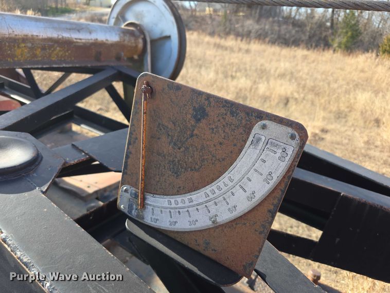 image for item FI0719 1965 Link Belt FMC TC108B crane