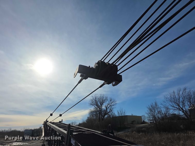 image for item FI0719 1965 Link Belt FMC TC108B crane