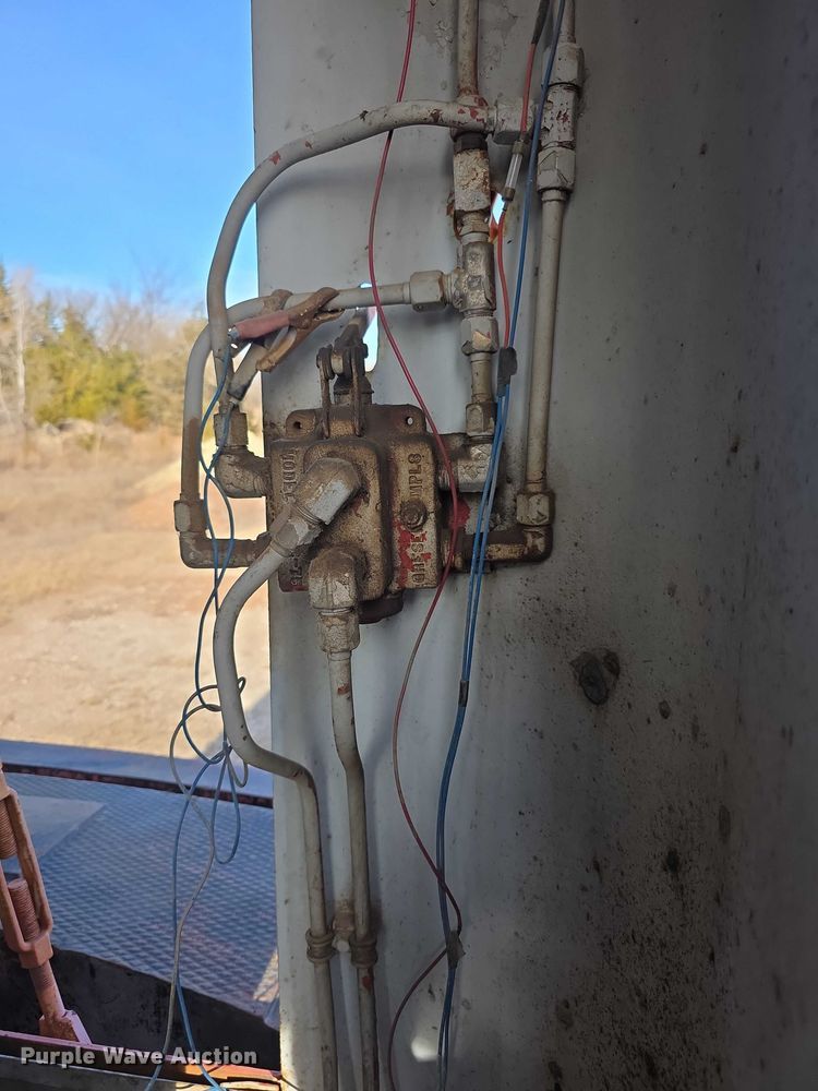 image for item FI0719 1965 Link Belt FMC TC108B crane